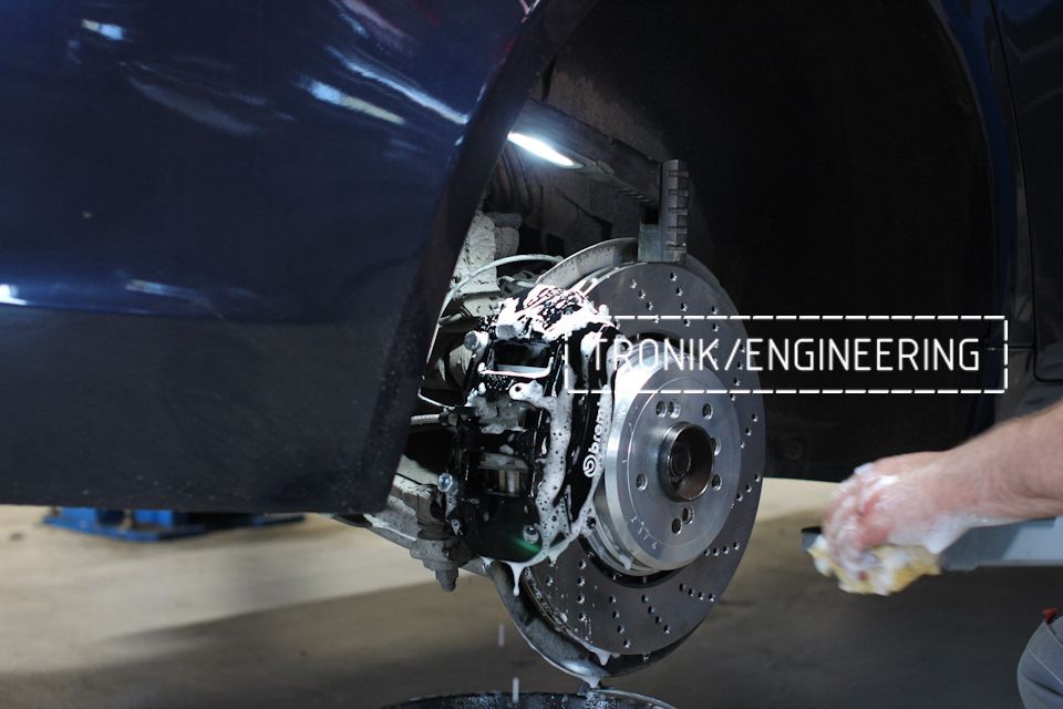 Тормозная система Brembo на BMW F01. Фотография 15