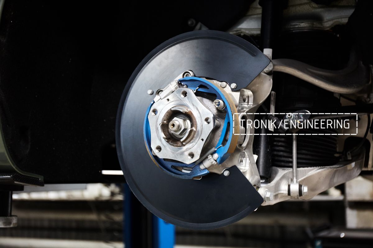 Установка карбон-керамической тормозной системы на Bentley Continental GT 2020. Фотография 12