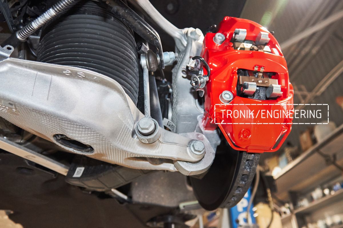 Установка карбон-керамической тормозной системы на Bentley Continental GT 2020. Фотография 29