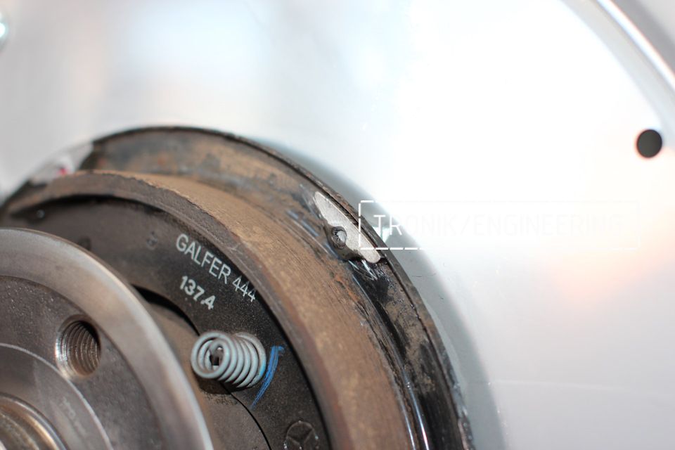 Комплект тормозной системы на Mercedes V-class. Фотография 12