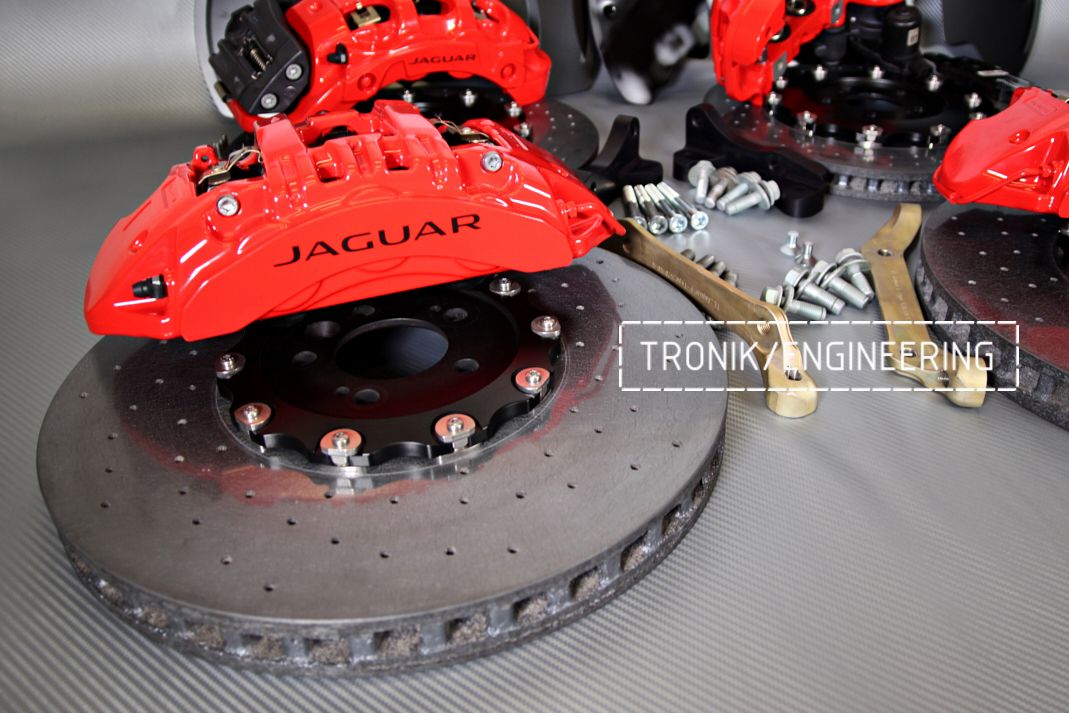 Карбон-керамическая тормозная система Jaguar F-type. Фото 2