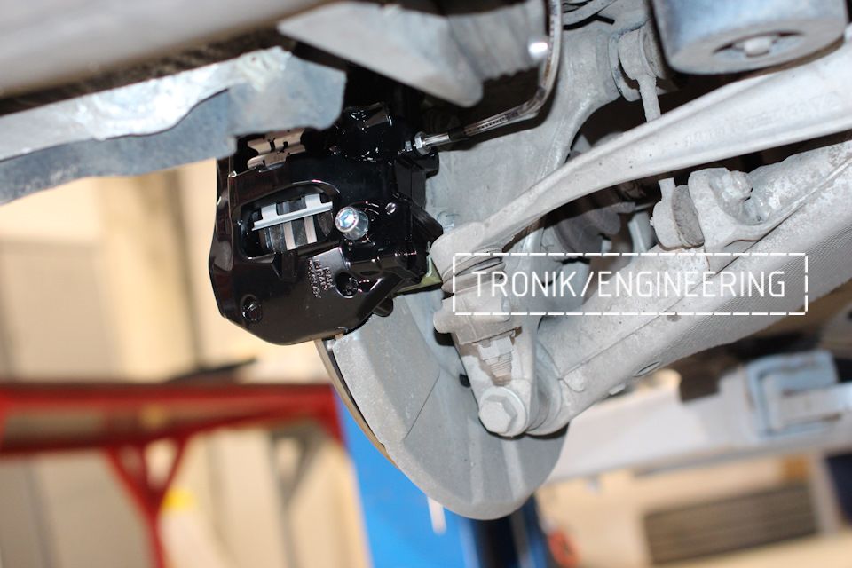 Тормозная система Brembo на BMW F01. Фотография 11