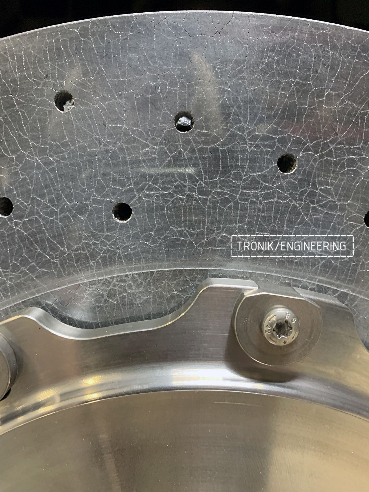 Задний карбон-керамический тормозной диск, ступичная часть из нержавеющей стали. Фото 2
