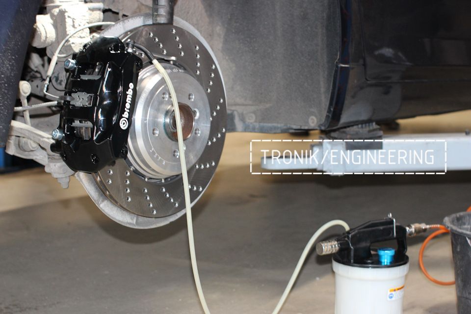 Тормозная система Brembo на BMW F01. Фотография 13