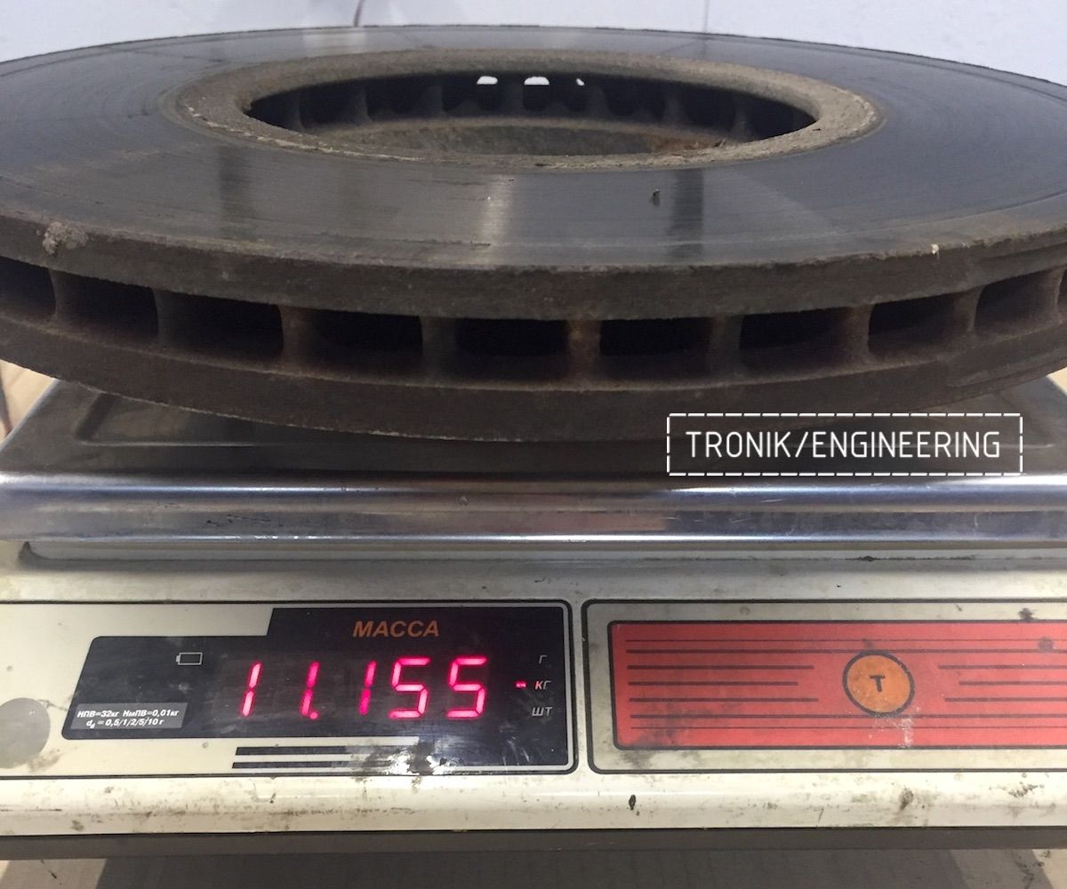 Масса переднего тормозного диска BMW F16 11 155 грамм