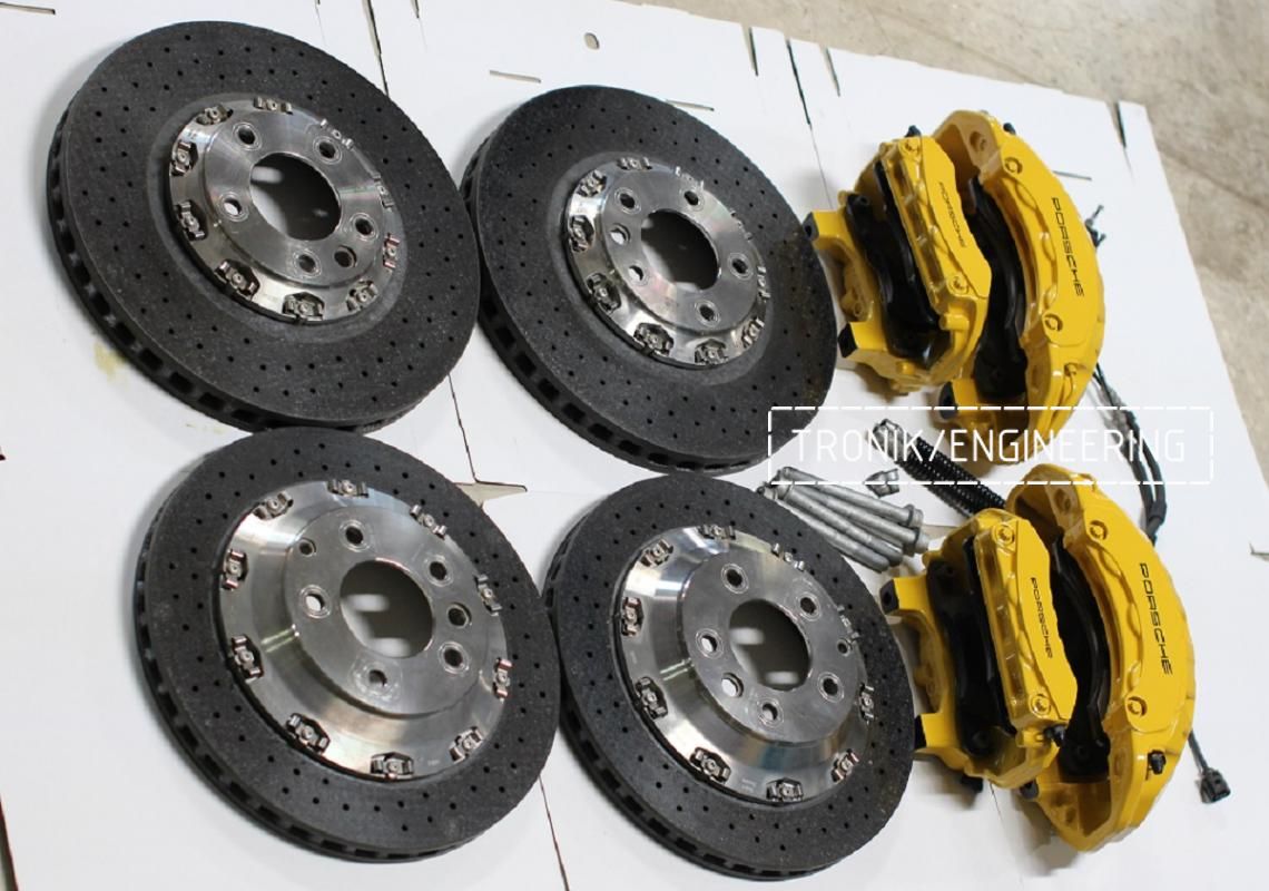 Porsche carbon ceramic brakes. Фотография 1