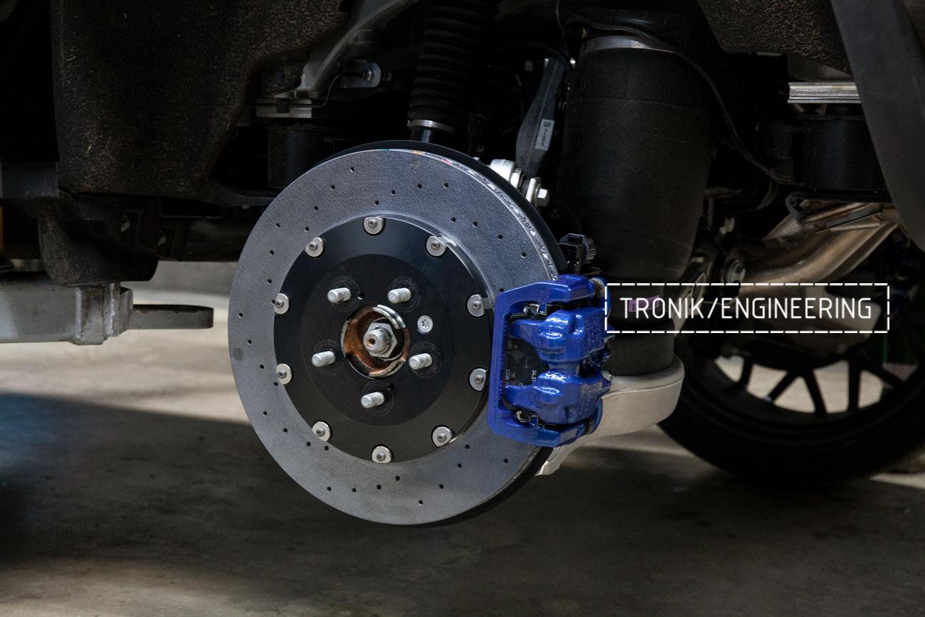 Land Rover Defender V8. Комплект карбон-керамической тормозной системы. Фото 10