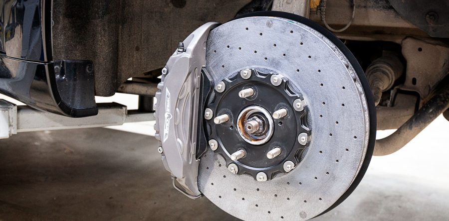 Карбон-керамическая тормозная система Jeep TrackHawk