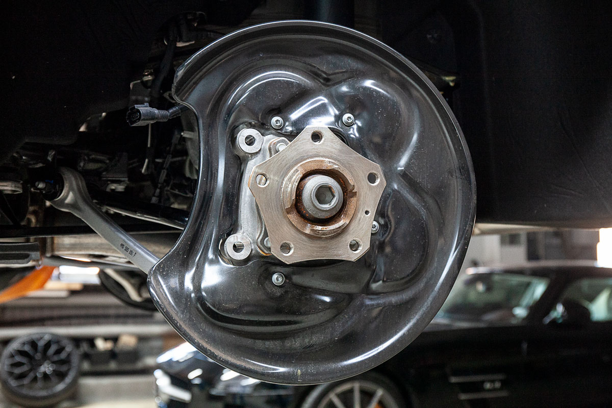 Карбон-керамическая тормозная система Bentley Bentayga. Фото 8