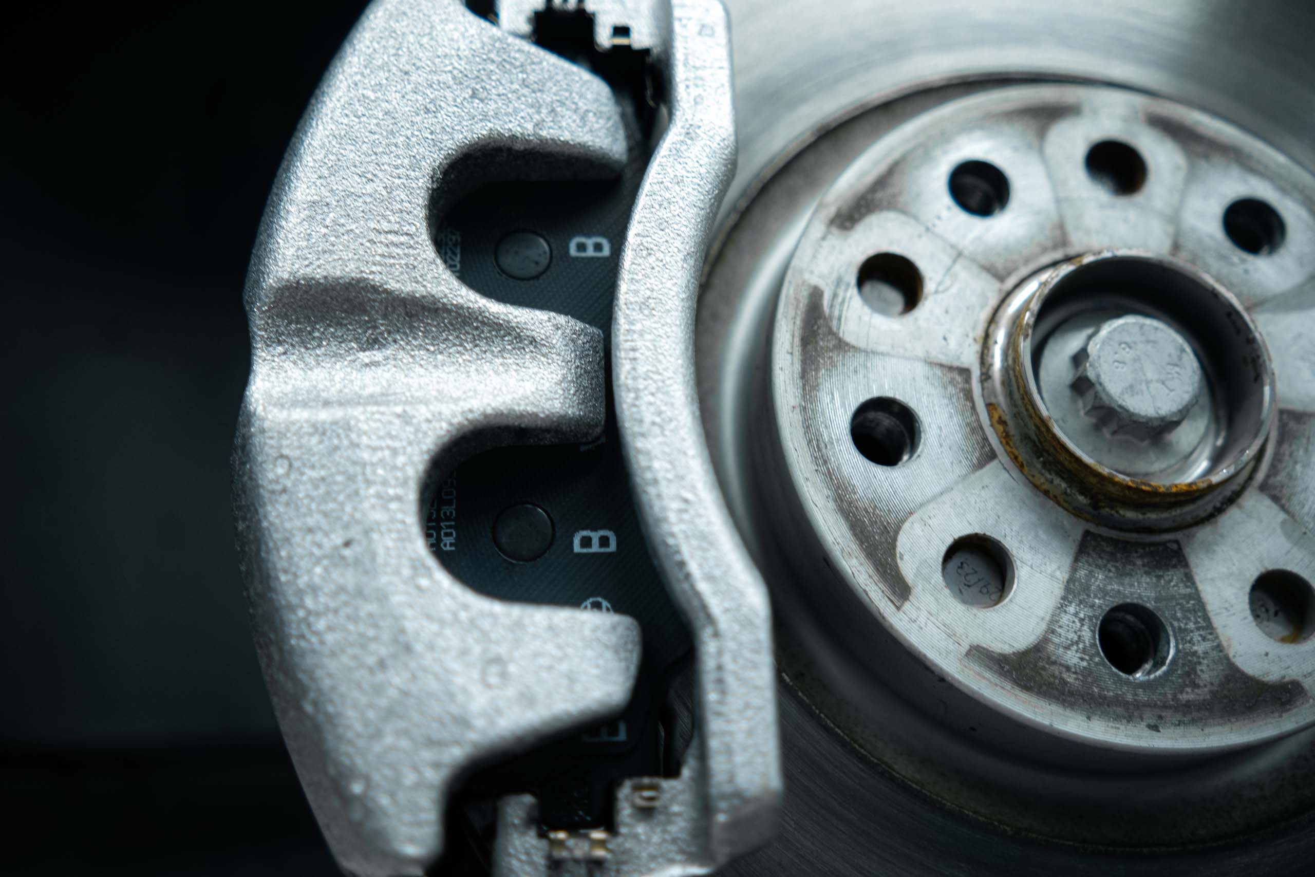 Штатная тормозная система Audi Q6. Фото 14 Штатная тормозная система Audi Q6. Фото 14