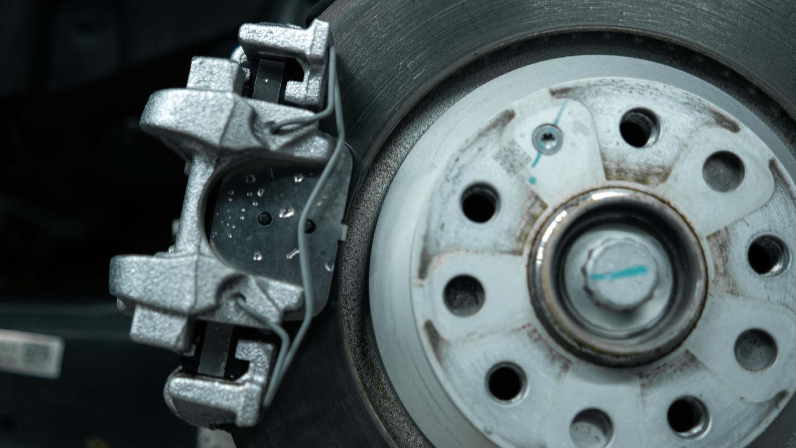 Штатная тормозная система Audi Q6. Фото 17 Штатная тормозная система Audi Q6. Фото 17