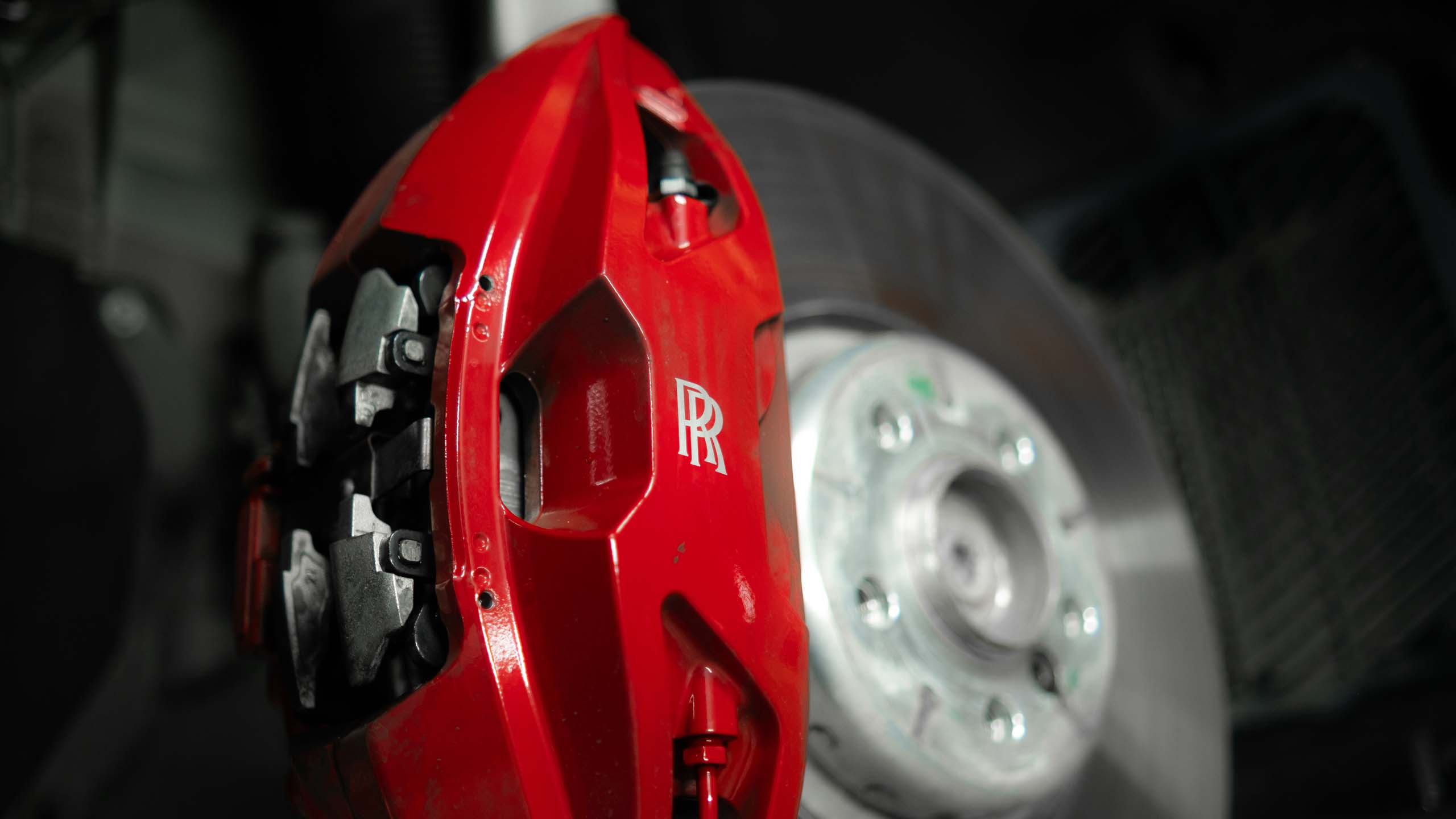 Штатная тормозная система Rolls-Royce Ghost. Фото 2 Штатная тормозная система Rolls-Royce Ghost. Фото 2