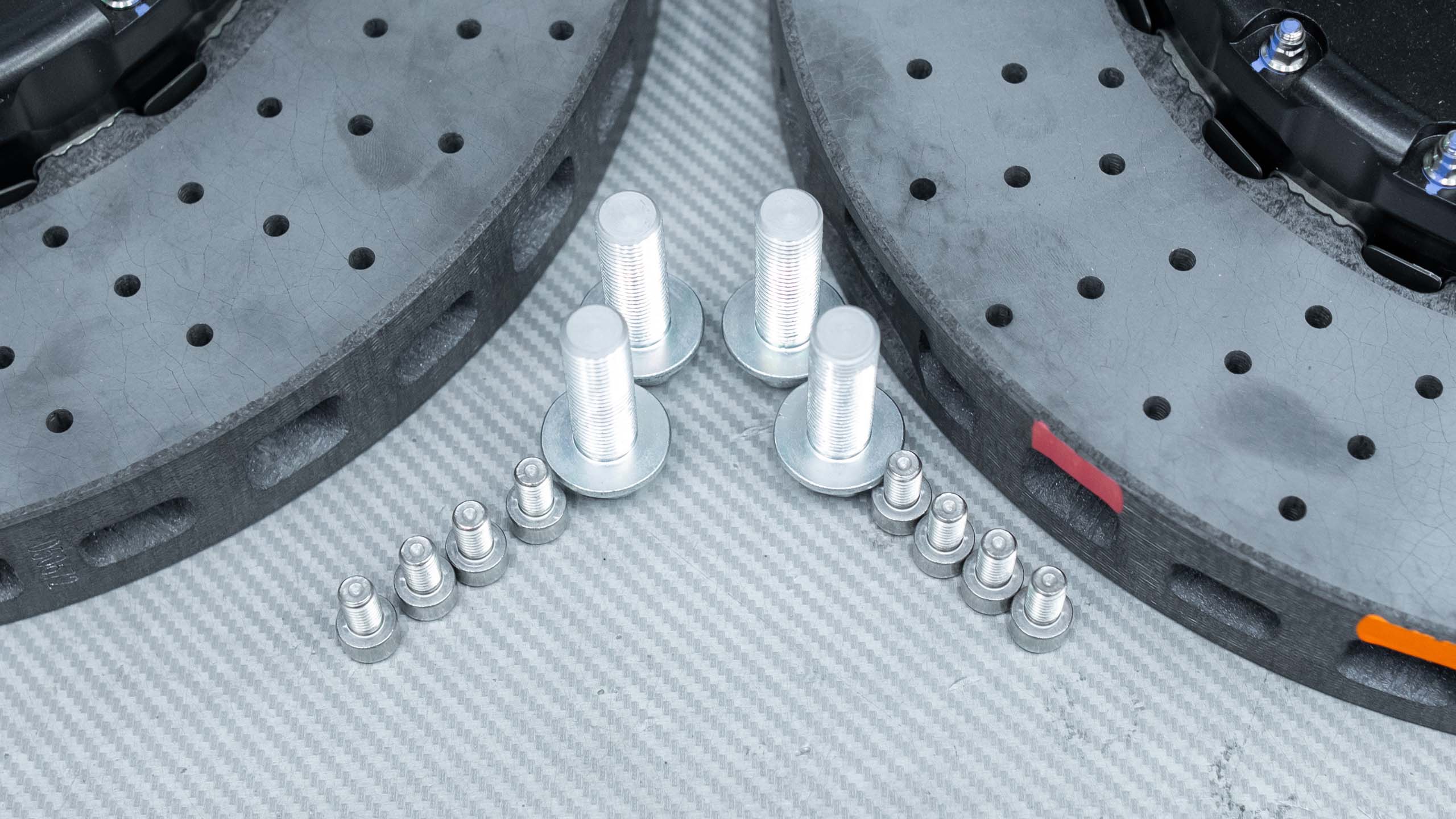 dodge-ram-trx-ccb-kit-pic-5 Карбон-керамическая тормозная система для Dodge RAM TRX. Фотография 5