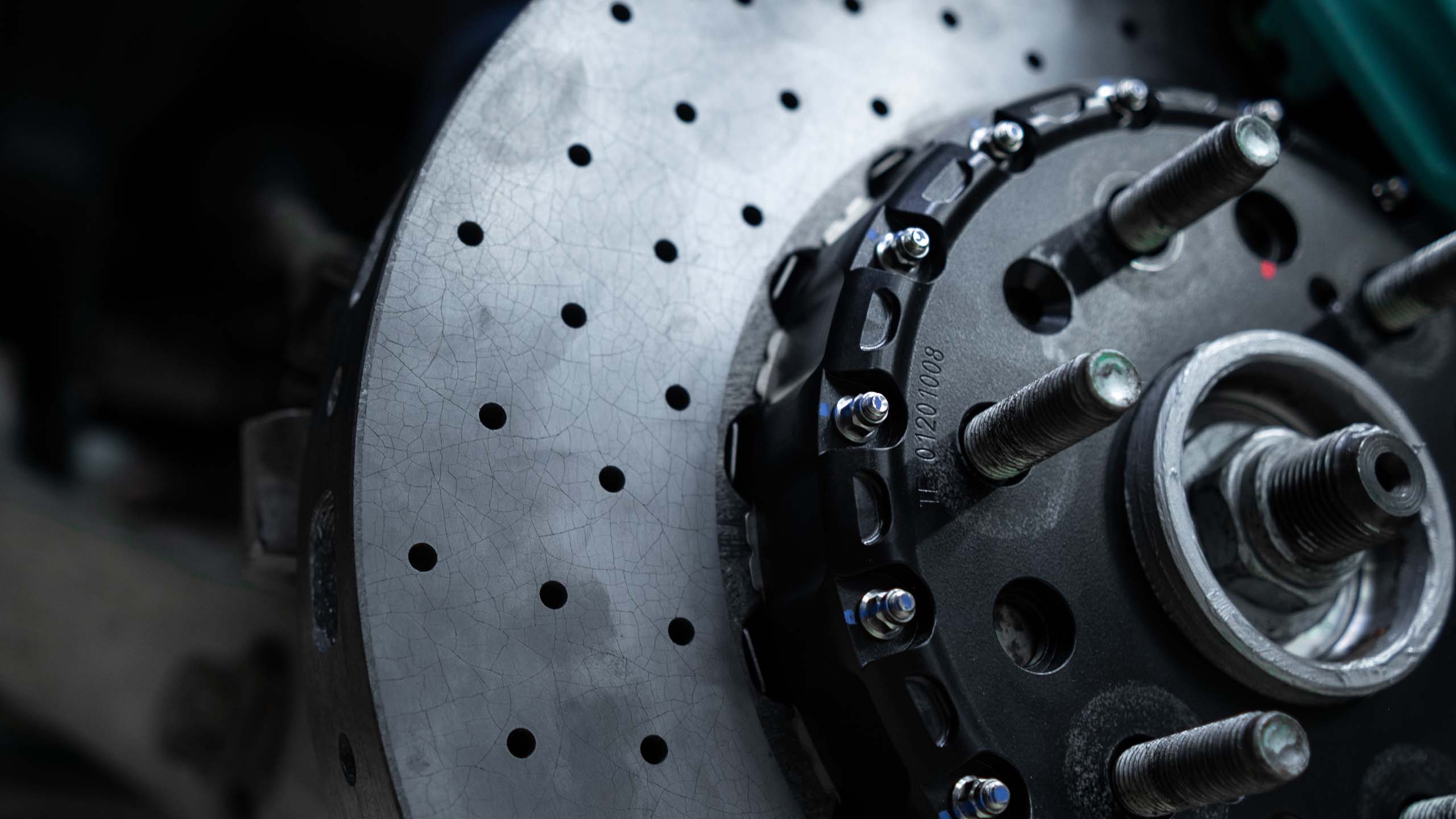 Карбон-керамическая тормозная система для Dodge RAM TRX. Фото 12 Карбон-керамическая тормозная система для Dodge RAM TRX. Фото 12