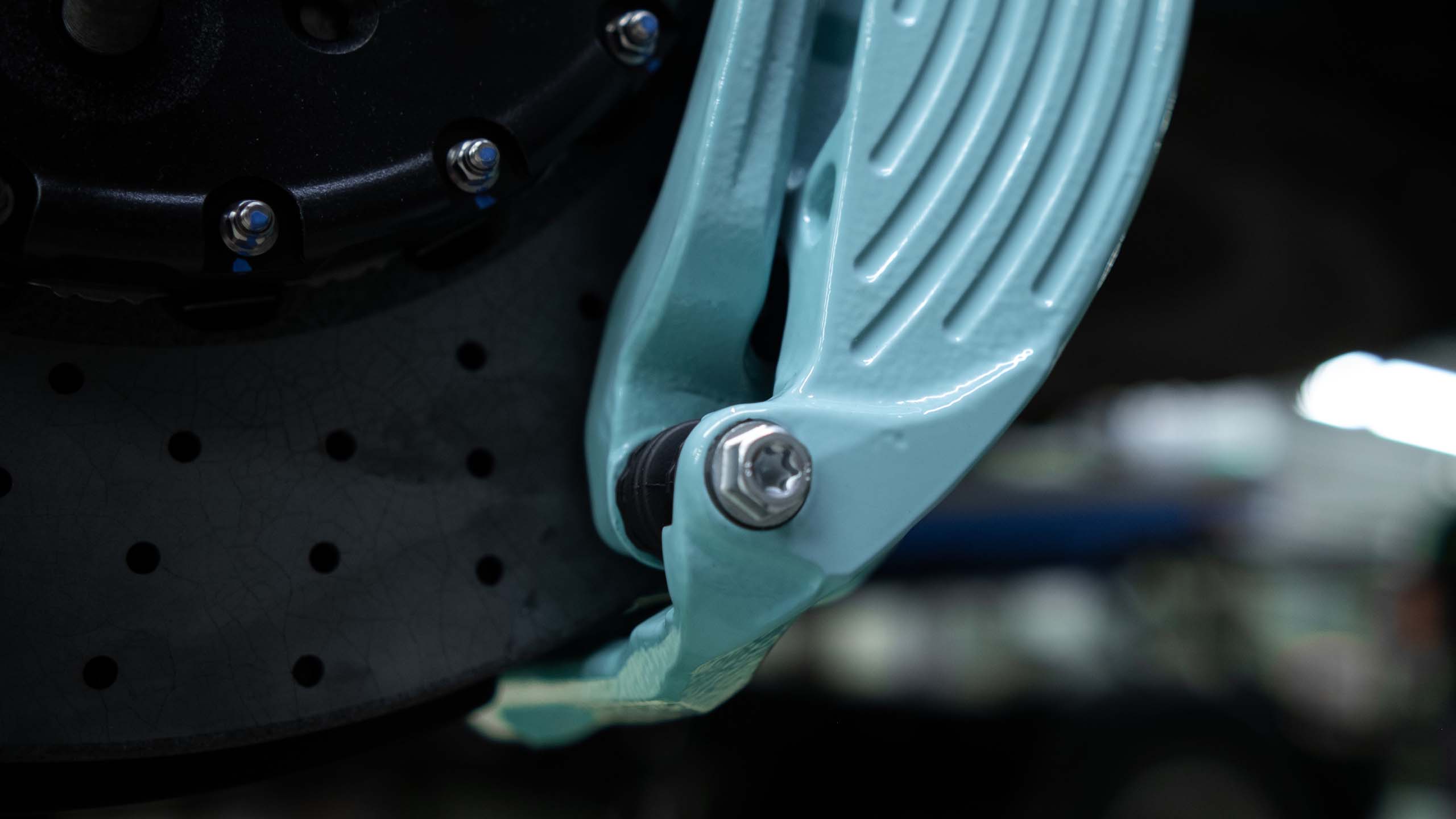 Карбон-керамическая тормозная система для Dodge RAM TRX. Фото 15 Карбон-керамическая тормозная система для Dodge RAM TRX. Фото 15