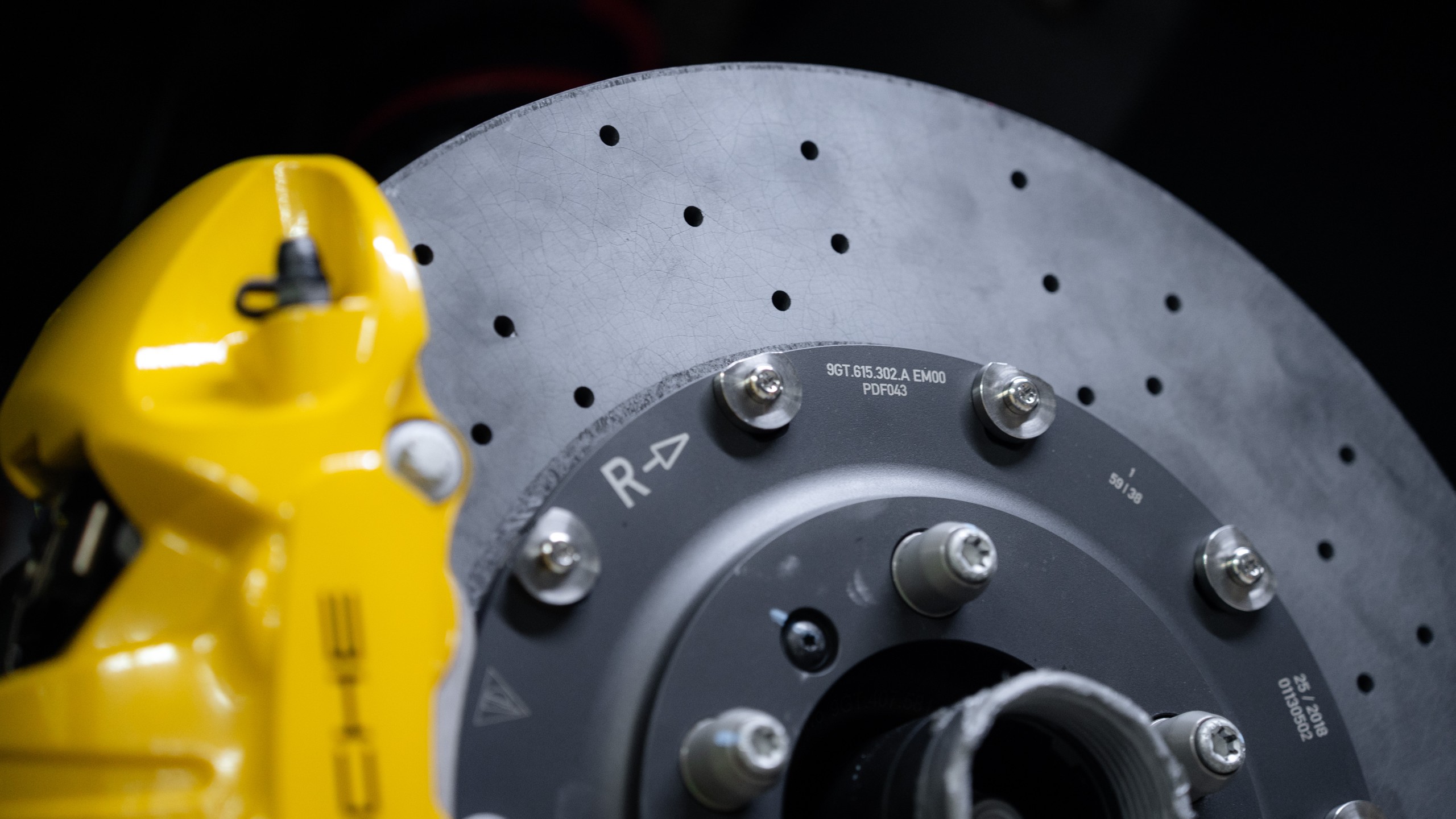 Комплект тормозных дисков для Porsche 992 GT3 RS. Фотография 3 Комплект тормозных дисков для Porsche 992 GT3 RS. Фотография 3