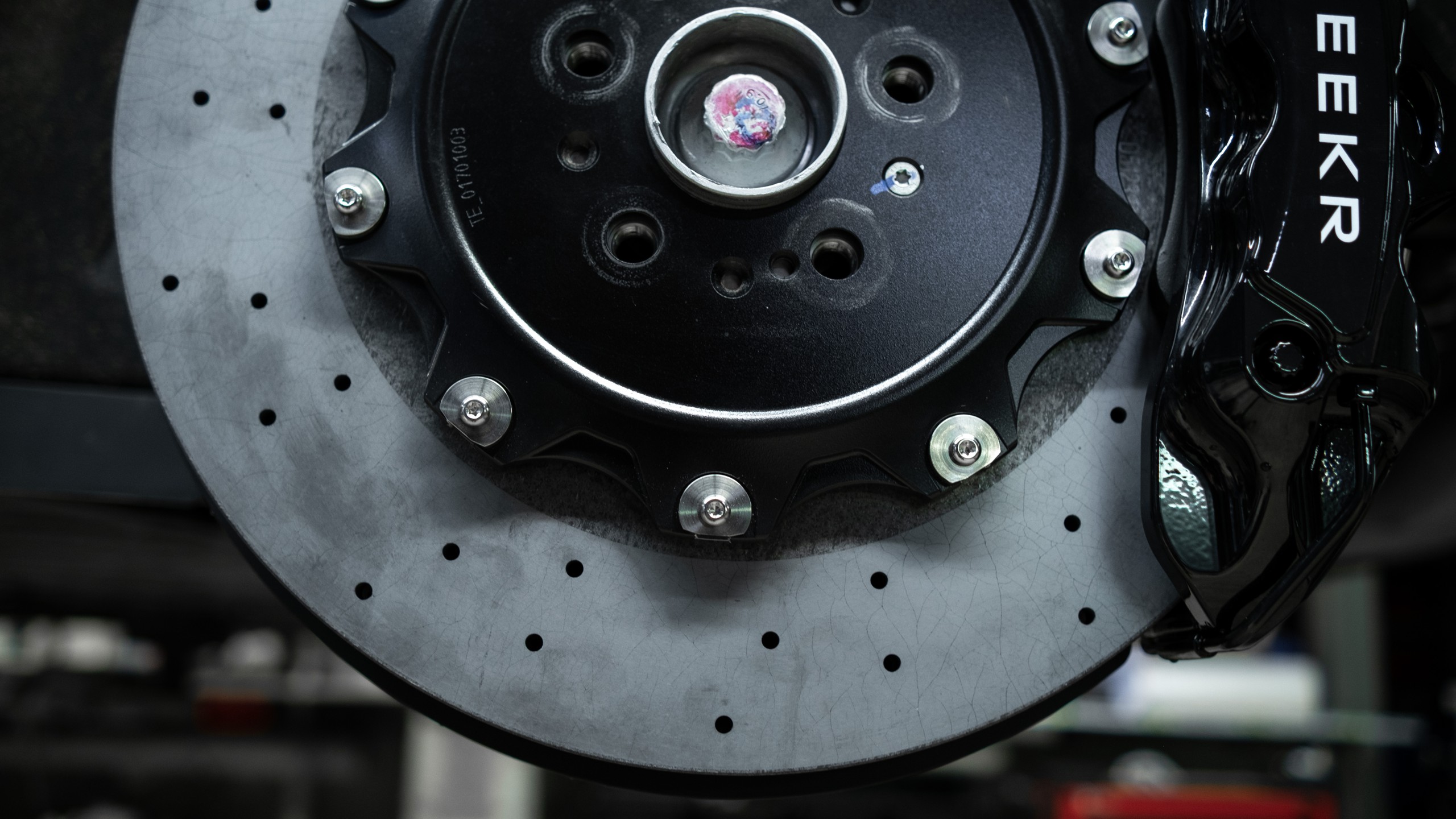 Карбон-керамическая тормозная система для Zeekr 9X. Фотография 7 Карбон-керамическая тормозная система для Zeekr 9X. Фотография 7