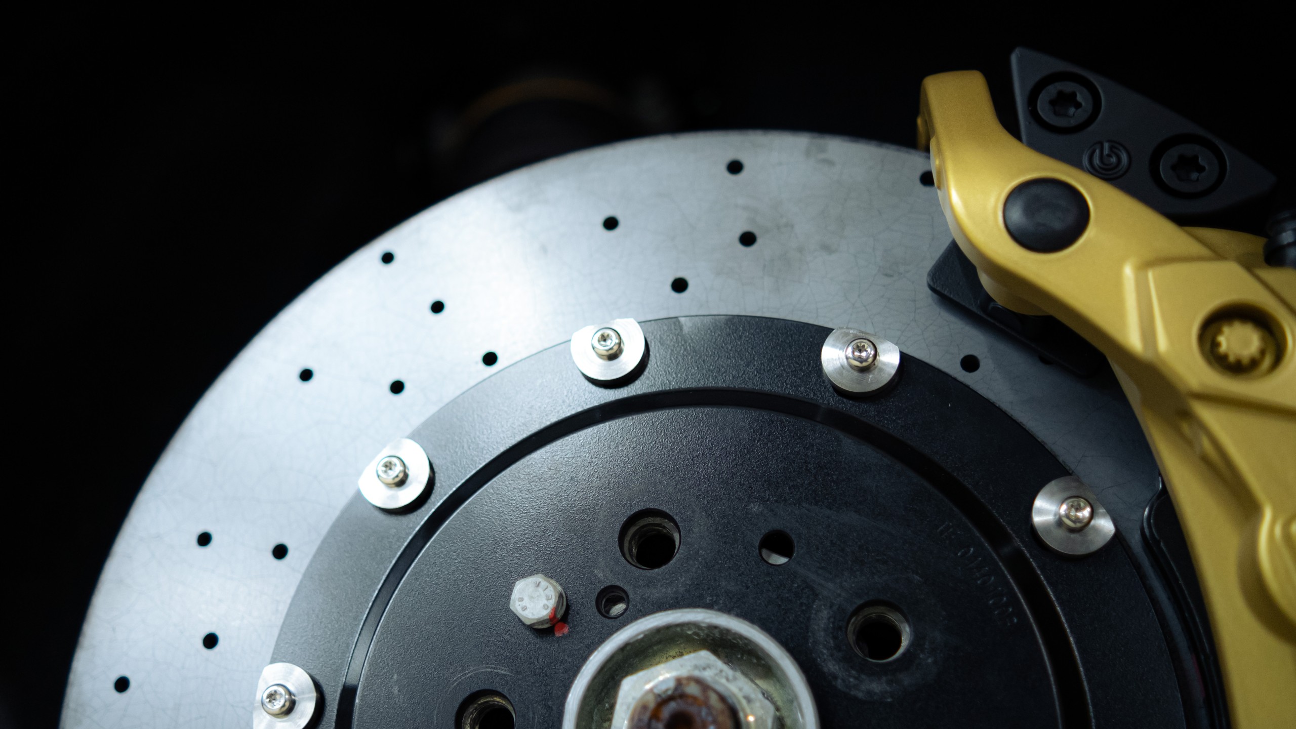 Комплект тормозных дисков для Ferrari 296. Фотография 2 Комплект тормозных дисков для Ferrari 296. Фотография 2