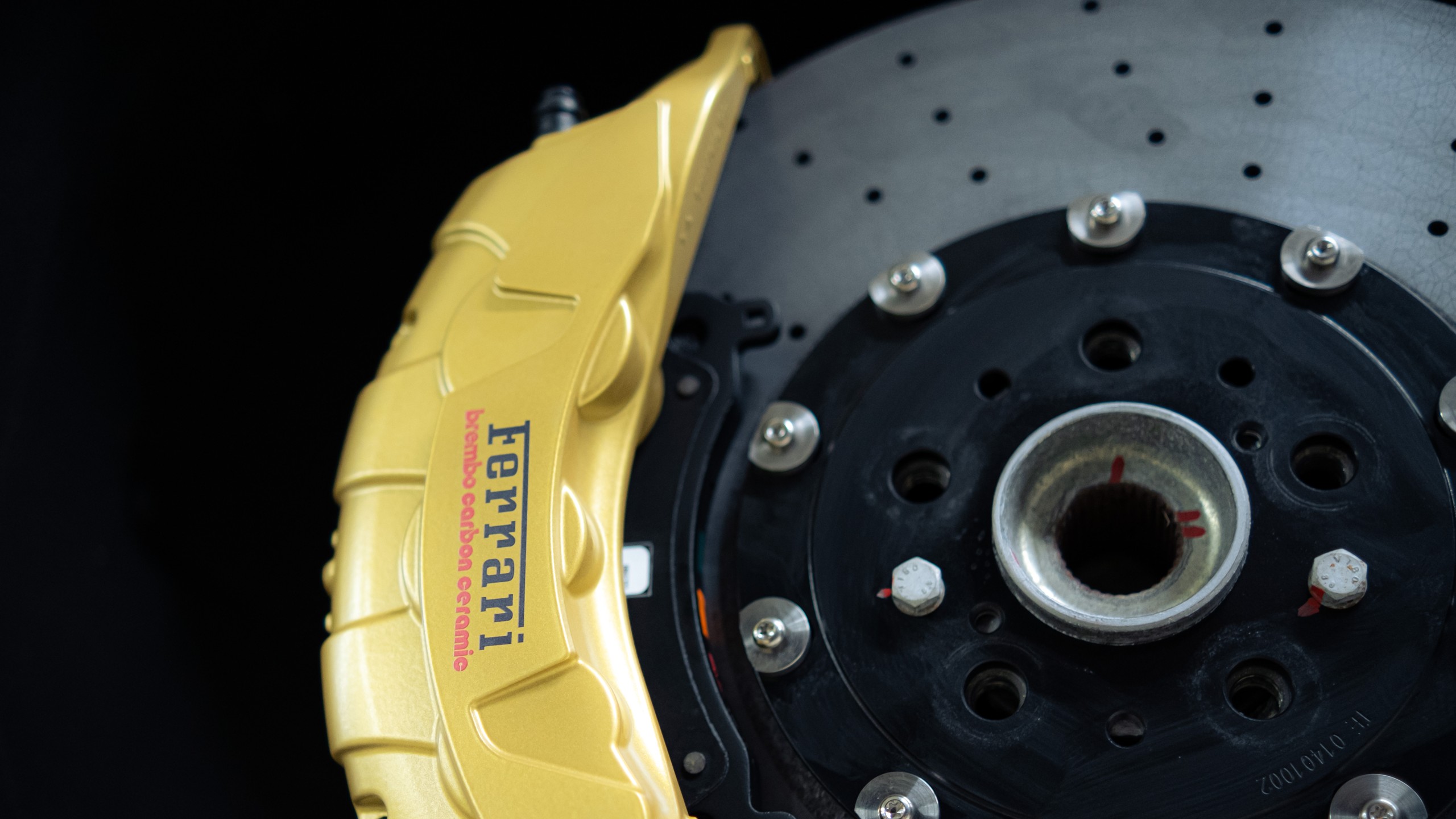 Комплект тормозных дисков для Ferrari 296. Фотография 4 Комплект тормозных дисков для Ferrari 296. Фотография 4