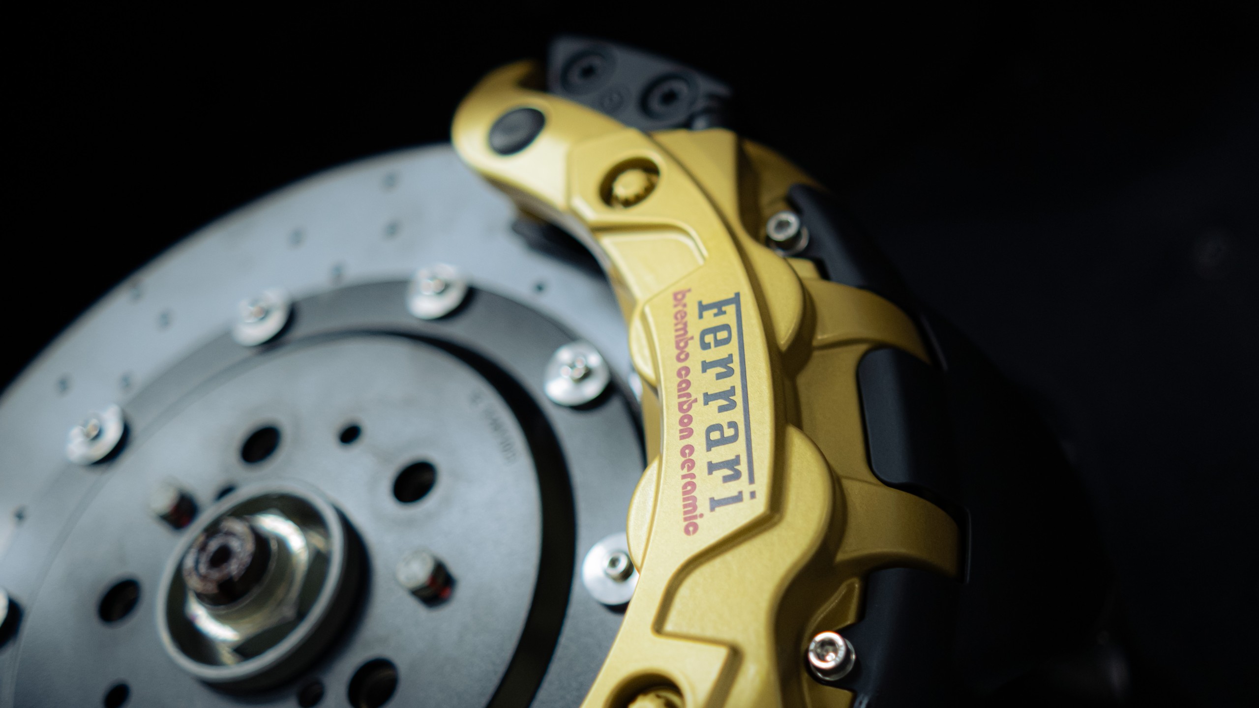 Комплект тормозных дисков для Ferrari 296. Фотография 10 Комплект тормозных дисков для Ferrari 296. Фотография 10